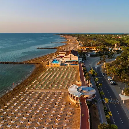 Spacious Flat Perfect For Groups Apartamento Lignano Sabbiadoro