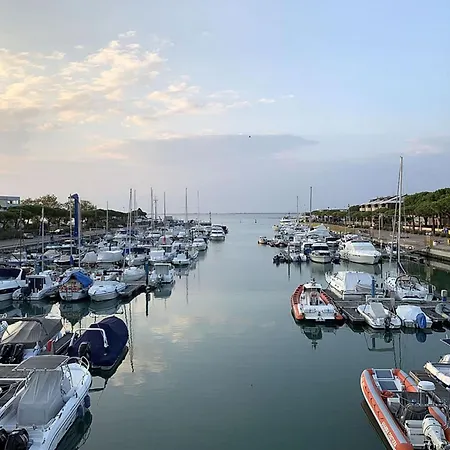 Spacious Flat Perfect For Groups * Lignano Sabbiadoro